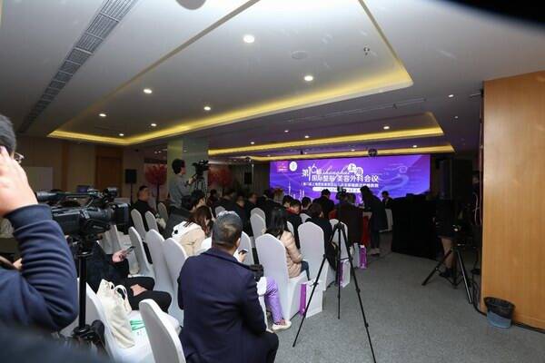 第十六届上海国际美容会议重头戏：上海美莱手术室直播